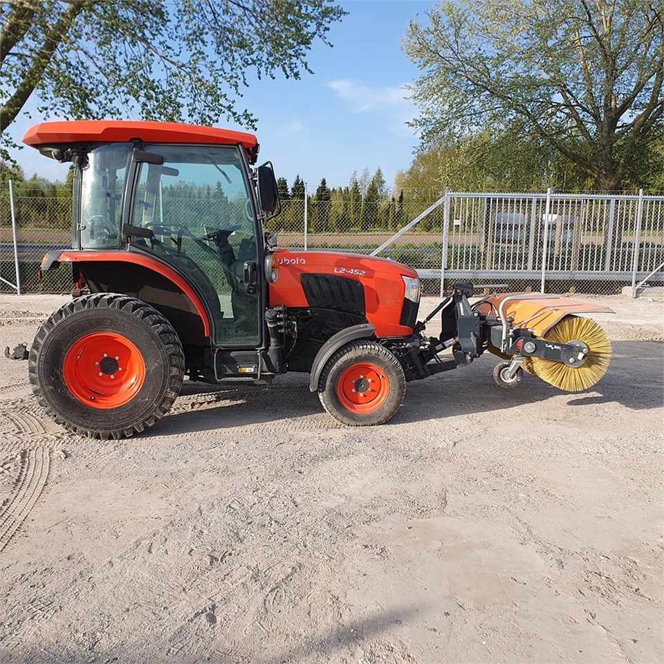 Μίσθωση Kubota L2-452 Kubota L2-452: φωτογραφία 9