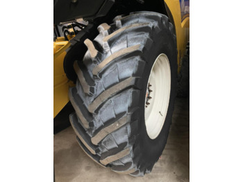 Θεριζοαλωνιστική μηχανή - κεφαλή New Holland Bereifung New Holland CR 9,80 710/70 R42: φωτογραφία 4