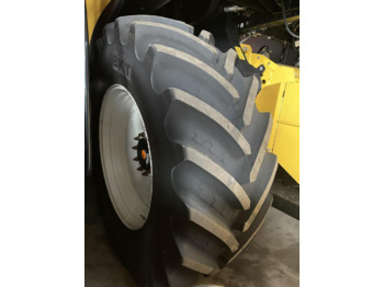 Θεριζοαλωνιστική μηχανή - κεφαλή New Holland Bereifung New Holland CR 9,80 710/70 R42: φωτογραφία 5