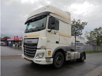 Τράκτορας DAF XF 460