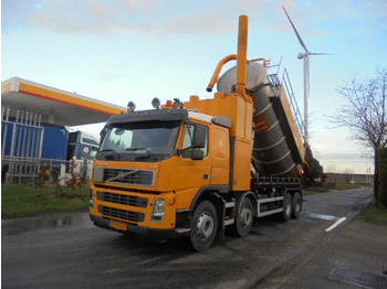 Όχημα εκκένωσης βόθρων VOLVO FM 400