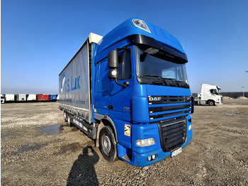 Φορτηγό μουσαμάς DAF XF 105