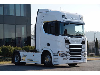 Τράκτορας SCANIA R 450