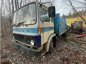 Φορτηγό με ανοιχτή καρότσα VOLVO FL