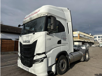 Τράκτορας IVECO Stralis 460