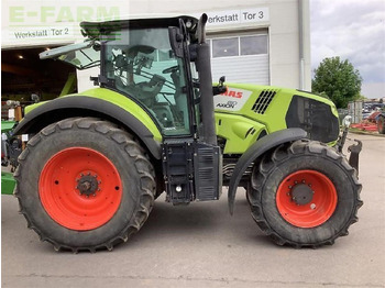 Τρακτέρ CLAAS Axion 810