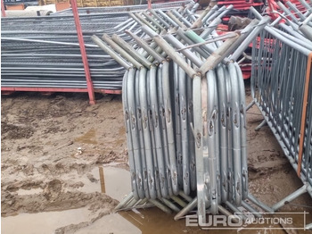 Εξοπλισμού κατασκευών Bundle of Metal Safety Barriers (2 of): φωτογραφία 2