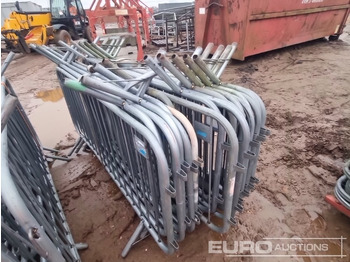 Εξοπλισμού κατασκευών Bundle of Metal Safety Barriers (2 of): φωτογραφία 5