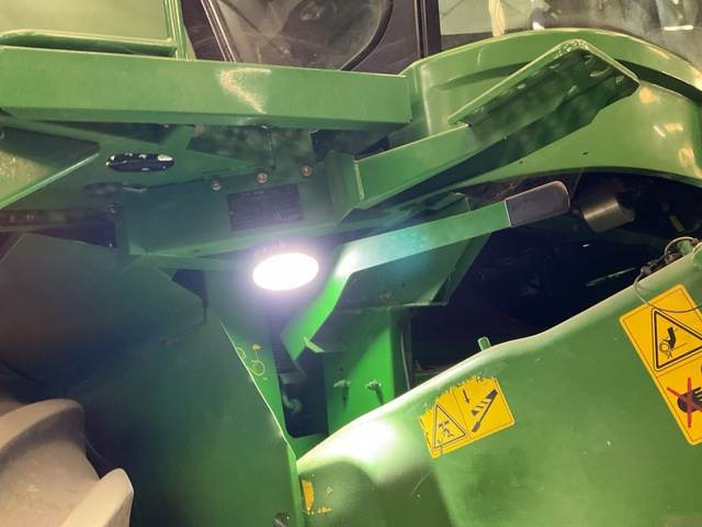 Θεριζοαλωνιστική μηχανή John Deere S690i: φωτογραφία 16