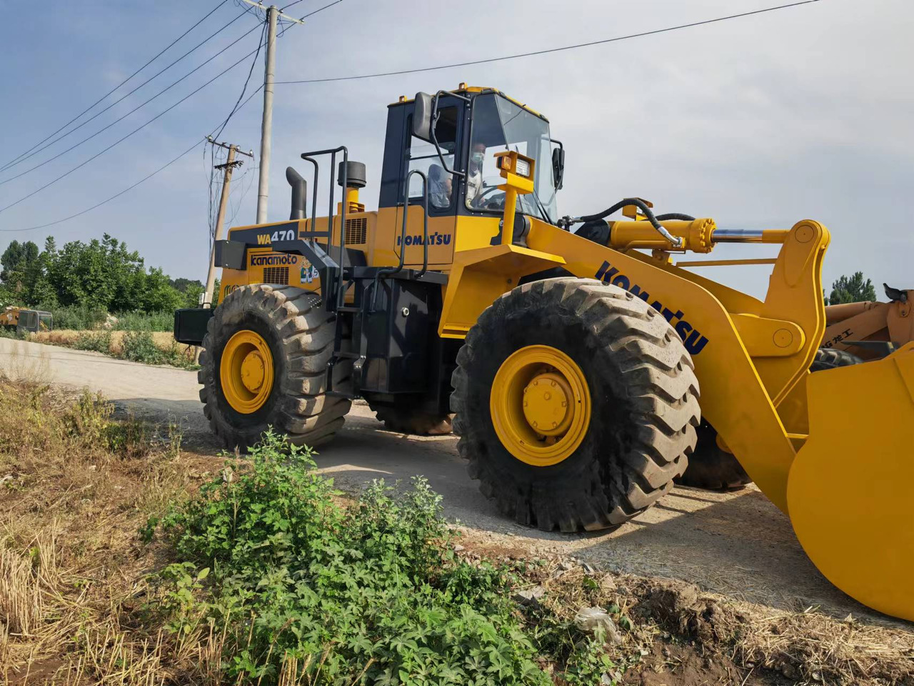 Ελαστιχοφόρος φορτωτής KOMATSU WA 470 Komatsu wa 470-3: φωτογραφία 1