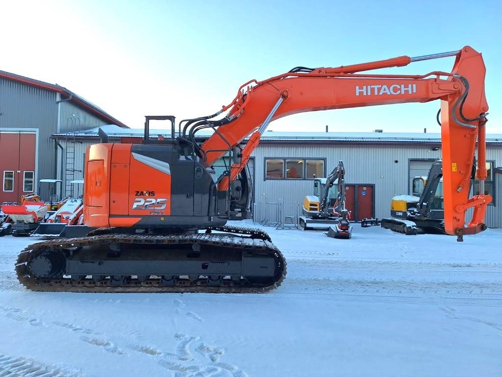 Ερπυστριοφόρος εκσκαφέας Hitachi MYYTY! SOLD! ZX225USLC-7 STAGE V, HIENO: φωτογραφία 6