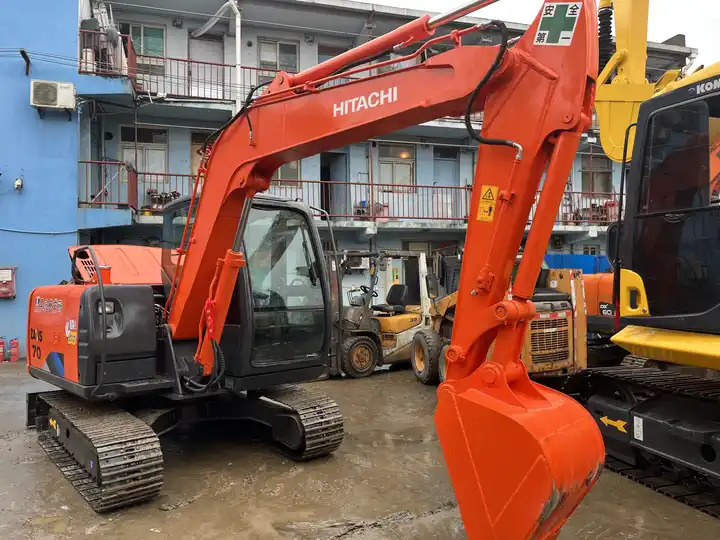 Ερπυστριοφόρος εκσκαφέας Used Hitachi excavator ZX70 in good condition for sale: φωτογραφία 6