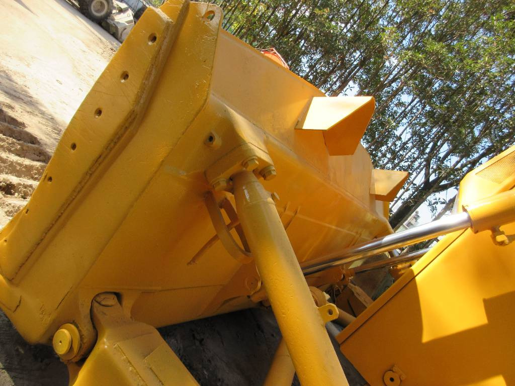 Μίσθωση  Komatsu D 155A Komatsu D 155A: φωτογραφία 6