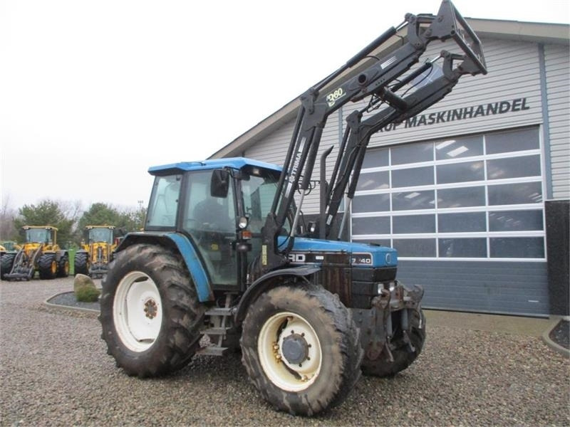 Τρακτέρ New Holland 7740 SLE Turbo Med frontlæsser og frontlift.: φωτογραφία 13