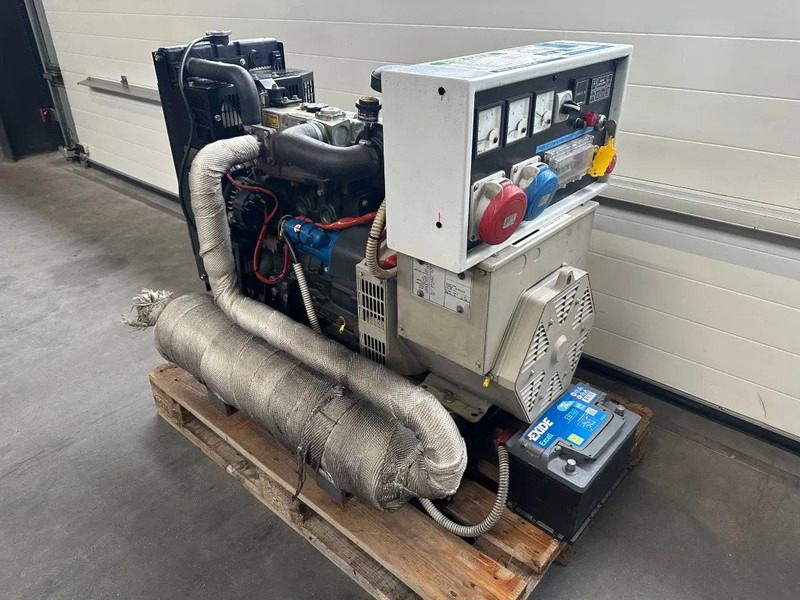 Βιομηχανική γεννήτρια Perkins 403D-15 Stamford 13.5 kVA generatorset: φωτογραφία 7