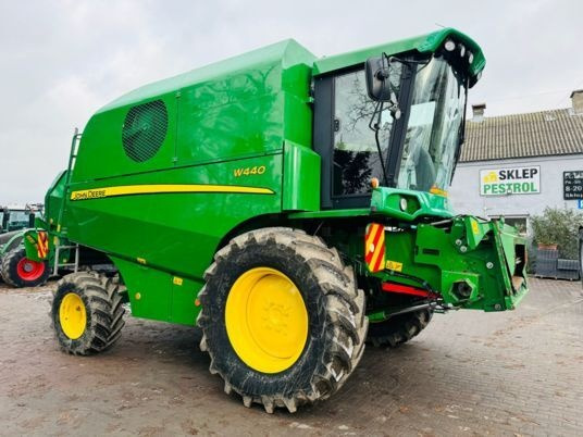 Θεριζοαλωνιστική μηχανή John Deere W440: φωτογραφία 11