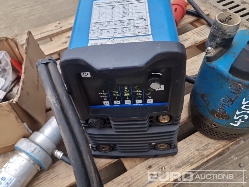 Εξοπλισμού κατασκευών Hydraulic Impact Wrench (2 of), Miller 415Volt Welder, Submersible Pump: φωτογραφία 12