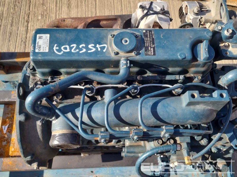 Κινητήρας Kubota 4 Cylinder Engine: φωτογραφία 12