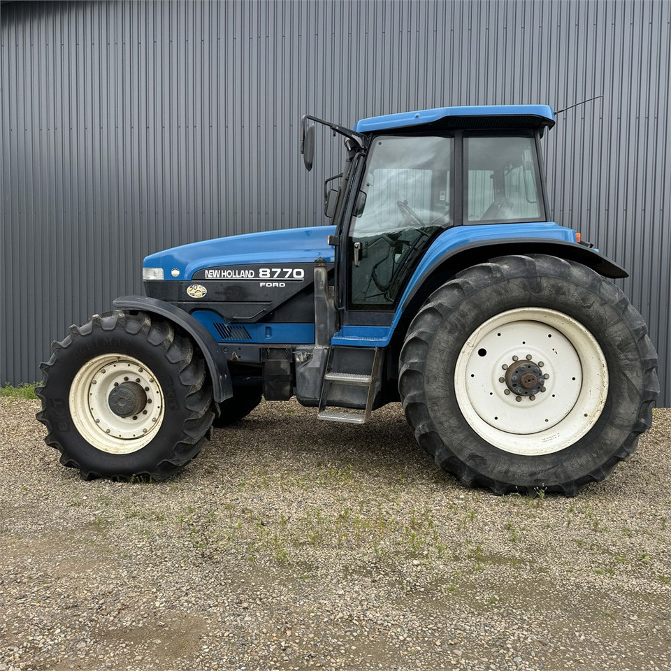 Τρακτέρ New Holland 8770: φωτογραφία 7